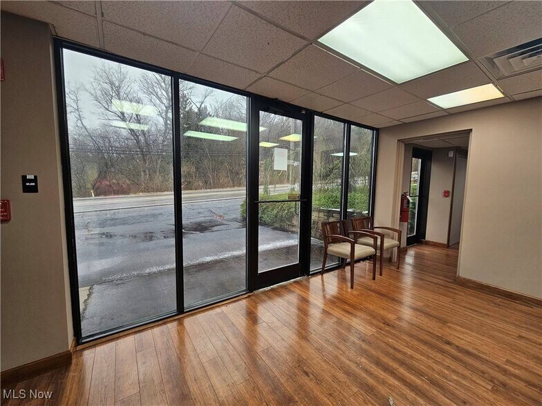 More Photos Of 1344 Cove Rd, Weirton Flex For Lease