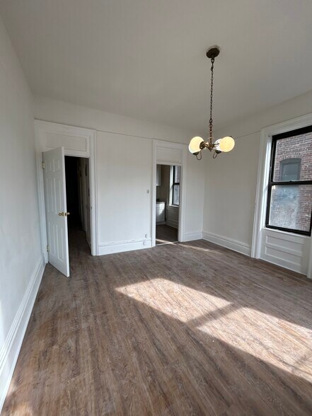 More Photos Of 176 Prospect Park W, Brooklyn Apartments For Sale