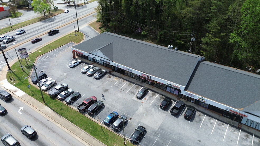 More Photos Of 414 N Hairston Rd, Stone Mountain Freestanding For Sale