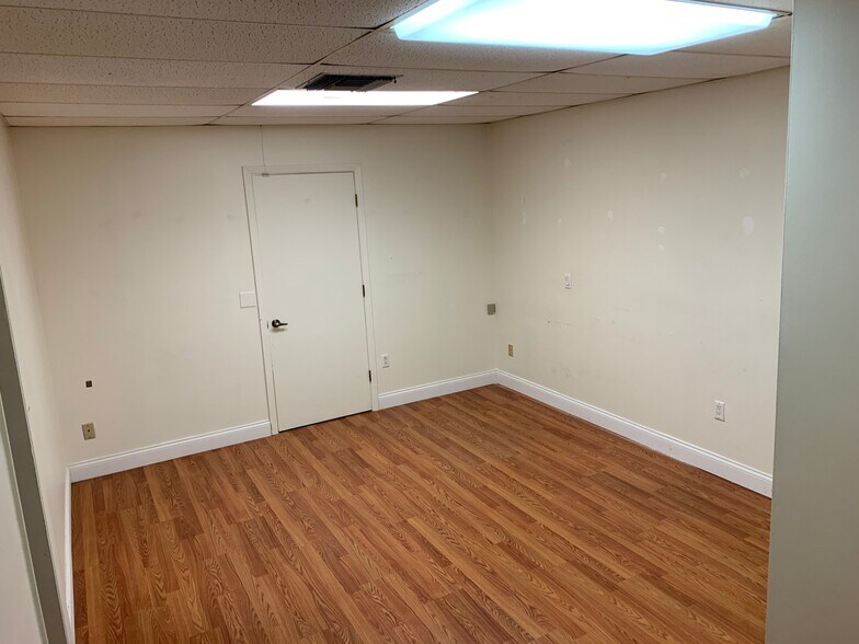 More Photos Of 2290 S Volusia Ave, Orange City Storefront Retail Office For Sale