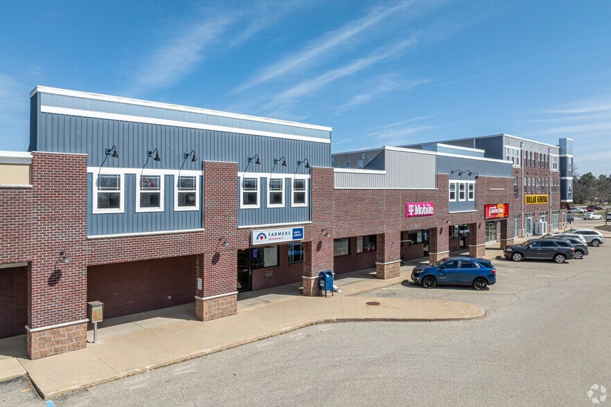 More Photos Of 6101 Lake Michigan Dr, Allendale Apartments For Lease