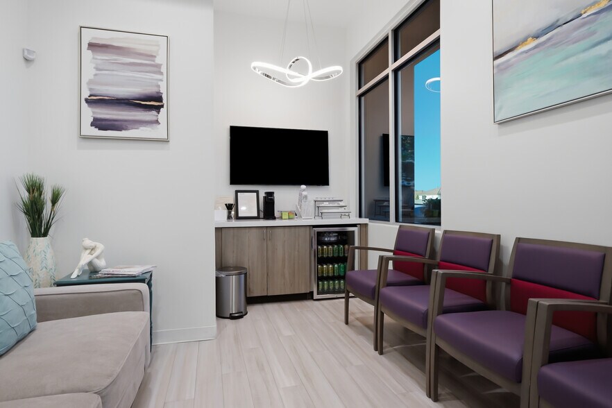 More Photos Of 5864 S Durango Dr, Las Vegas Medical For Sale