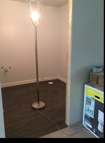 More Photos Of 1216 Portland Rd, Arundel Medical For Sale