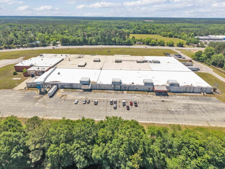 More Photos Of 11200 Dunbarton Blvd, Barnwell Manufacturing For Lease