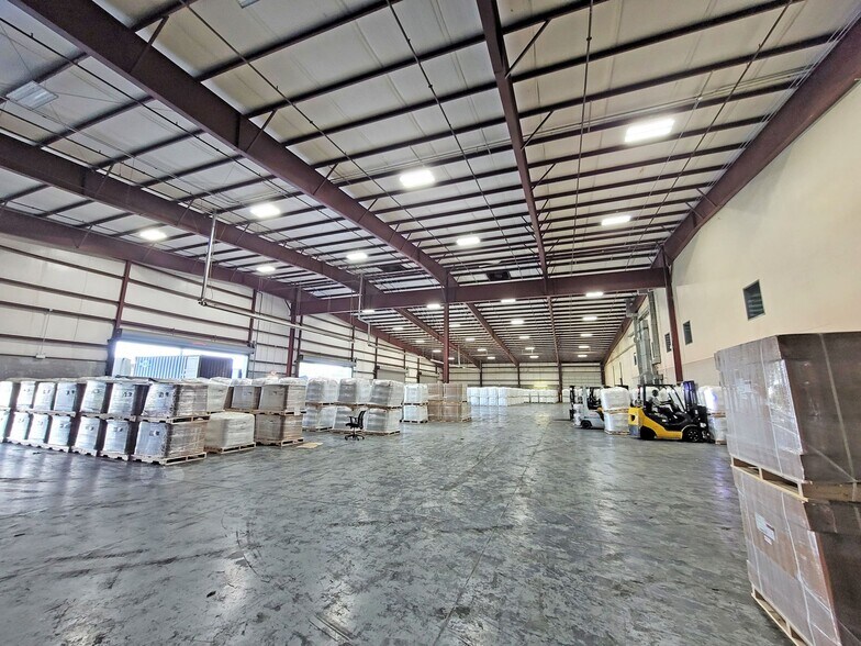 More Photos Of 7450 Richard St, Columbia Warehouse For Lease