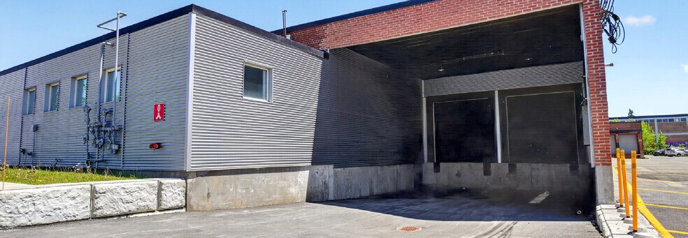 More Photos Of 5720-5726 Ferrier, Mont-Royal Manufacturing For Lease