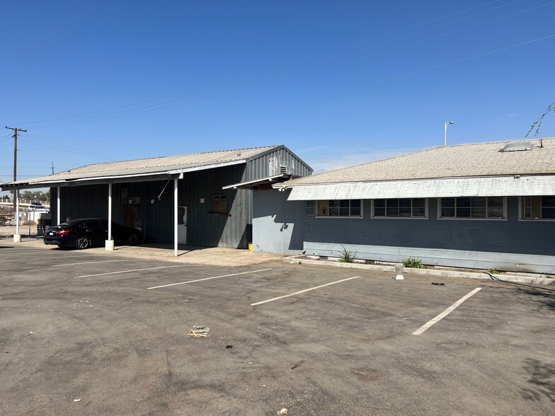 More Photos Of 151 E Truxtun Ave, Bakersfield Manufacturing For Lease