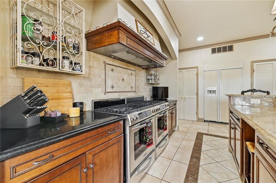 More Photos Of 2201 N 58th St, Fort Smith Specialty For Sale