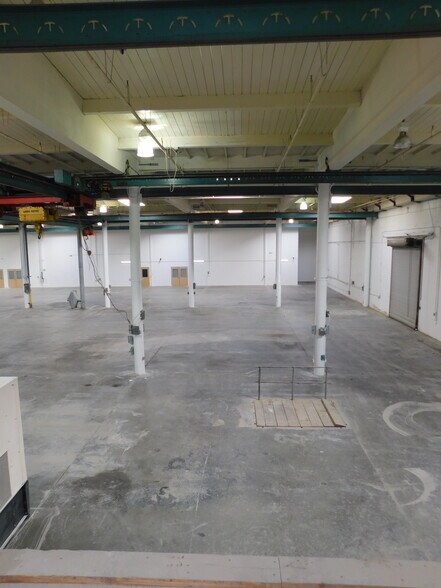 More Photos Of 1295 67th St, Emeryville Manufacturing For Lease