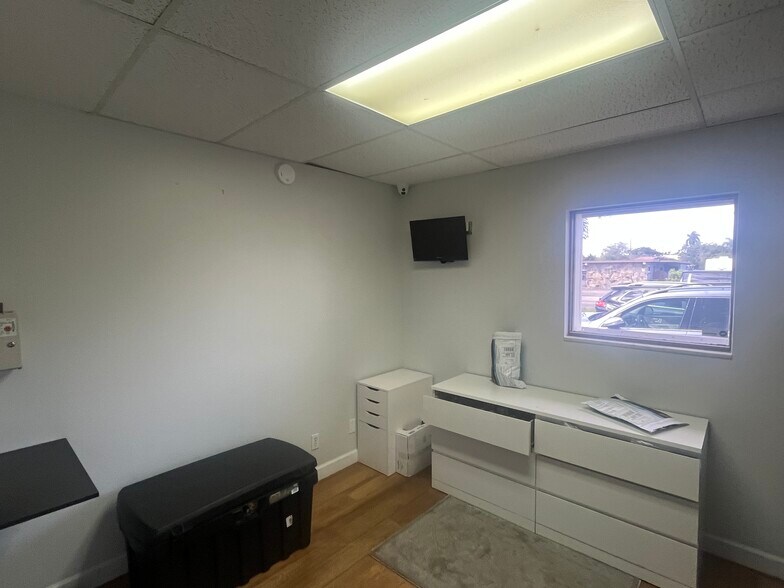 More Photos Of 1708 N Federal Hwy, Lake Worth Medical For Lease