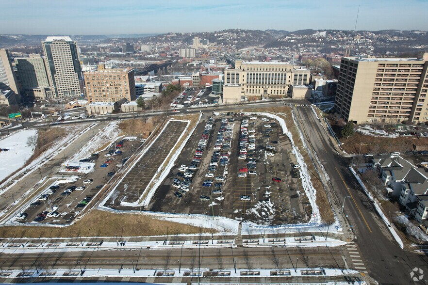 More Photos Of Wylie Ave, Pittsburgh Theater Concert Hall For Lease