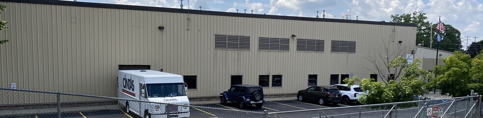 More Photos Of 2148 Depot St, Holt Manufacturing For Lease