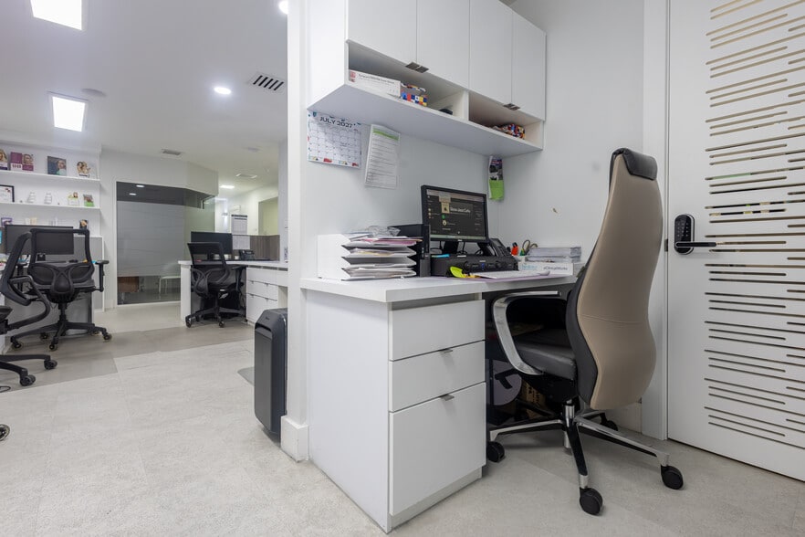 More Photos Of 9851 NW 58th St, Miami Flex For Sale