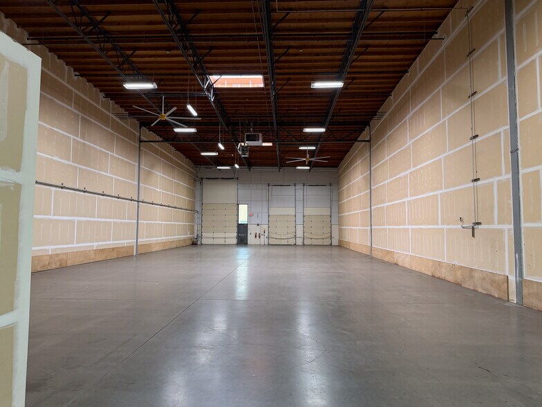 More Photos Of 10870 SW Tualatin Sherwood Rd, Tualatin Warehouse For Sale