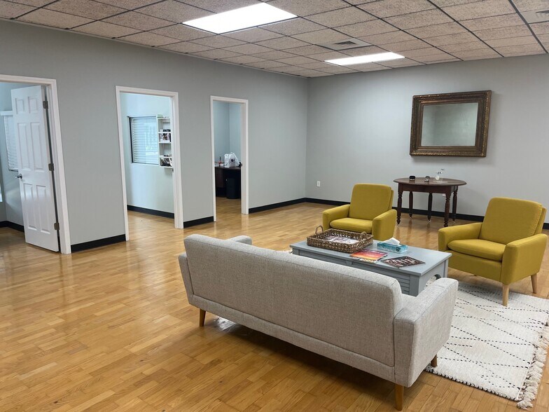 More Photos Of 2616 Lawndale Dr, Greensboro Freestanding For Sale