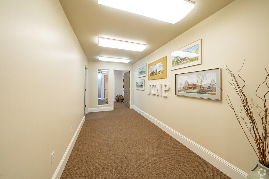 More Photos Of 675 Hartz Ave, Danville Office For Sale