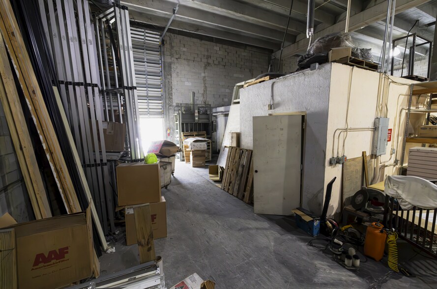 More Photos Of 2005 NW 110th Ave, Miami Warehouse For Lease