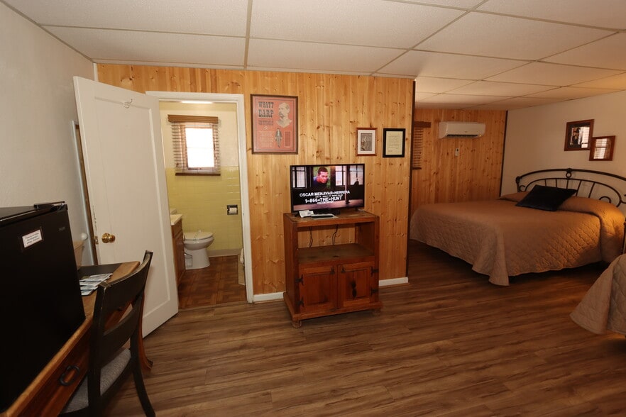 More Photos Of 410 Fremont St, Tombstone Hotel For Sale