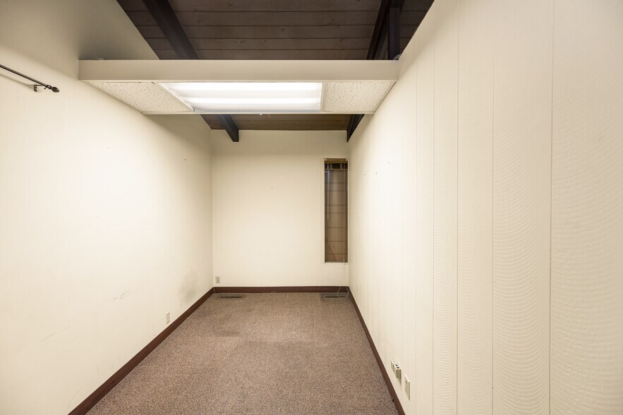 More Photos Of 1661 E Chapman Ave, Fullerton Office For Sale