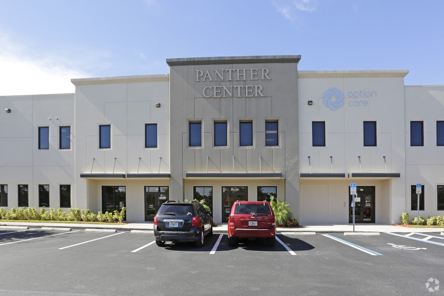 More Photos Of 14580 Global Pkwy, Fort Myers Distribution For Lease