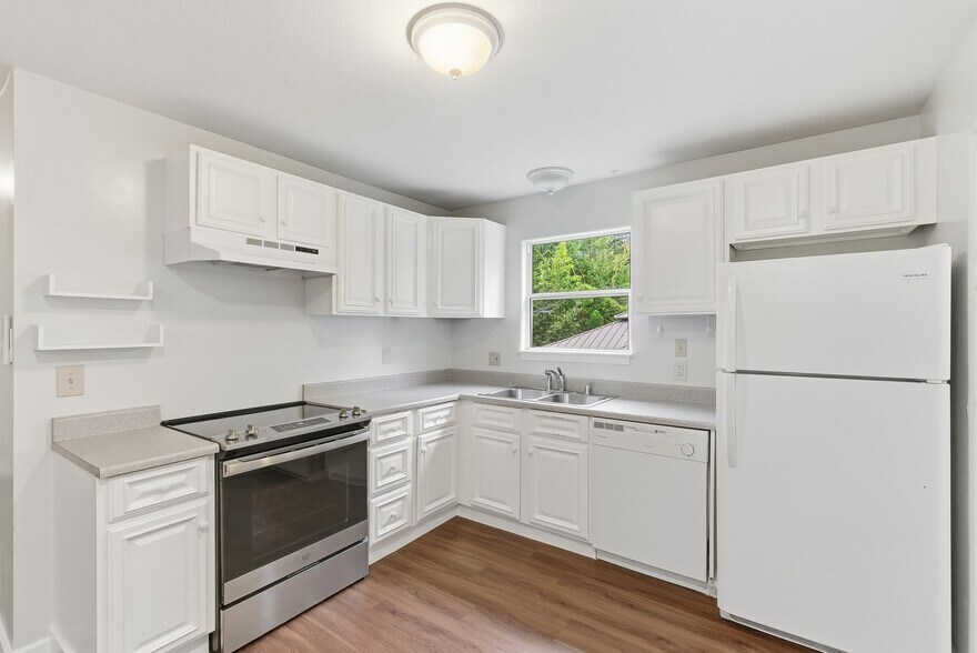 More Photos Of 567 San Geronimo Valley Dr, San Geronimo Apartments For Sale