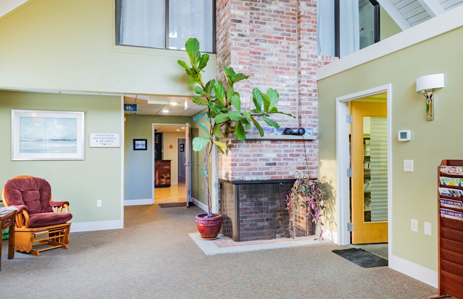 More Photos Of 260 Western Ave, South Portland Office For Sale