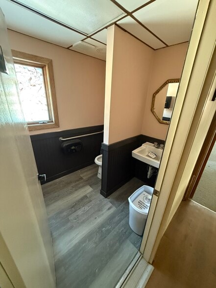 More Photos Of 1640 W US-2, Crystal Falls Restaurant For Sale