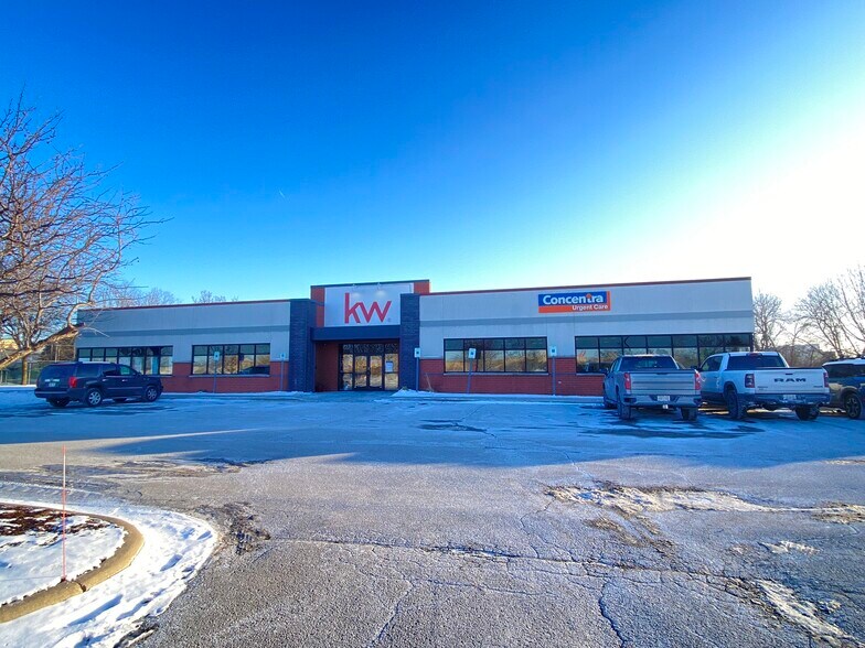 More Photos Of 517 N Westhill Blvd, Appleton Freestanding For Lease