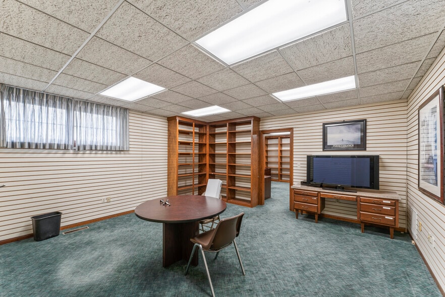 More Photos Of 1650 West St, Southington Storefront Retail Office For Sale