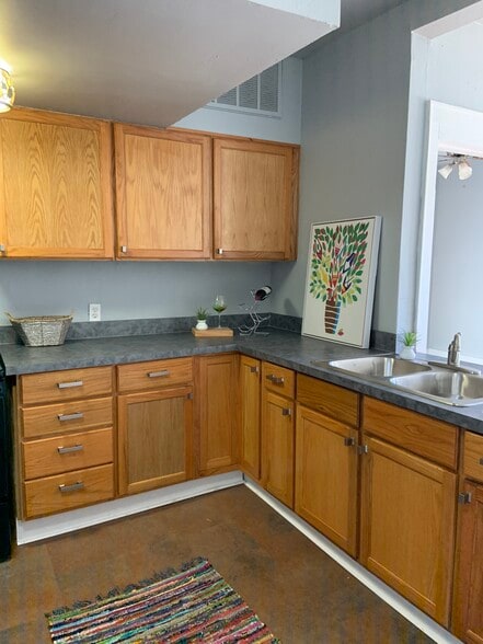 More Photos Of 801-803 East Dr, Oklahoma City Apartments For Sale