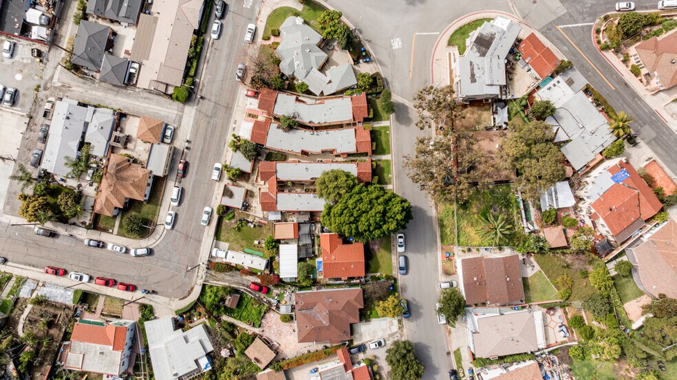 More Photos Of 1836 Lansdowne Ave, Los Angeles Multifamily For Sale