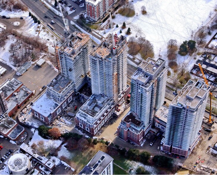 More Photos Of 4000 Eglinton Ave W, Toronto Apartments For Lease