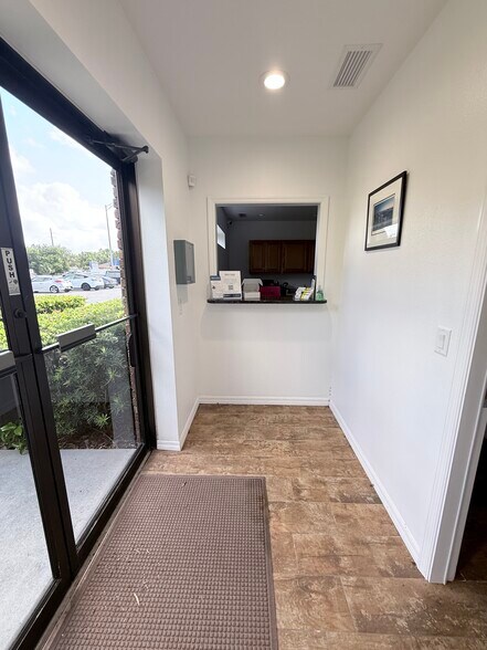 More Photos Of 1872 Tamiami Trl S, Venice Office For Lease