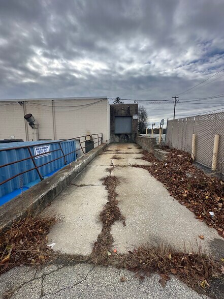 More Photos Of 2901 Springfield Rd, Broomall Drugstore For Lease