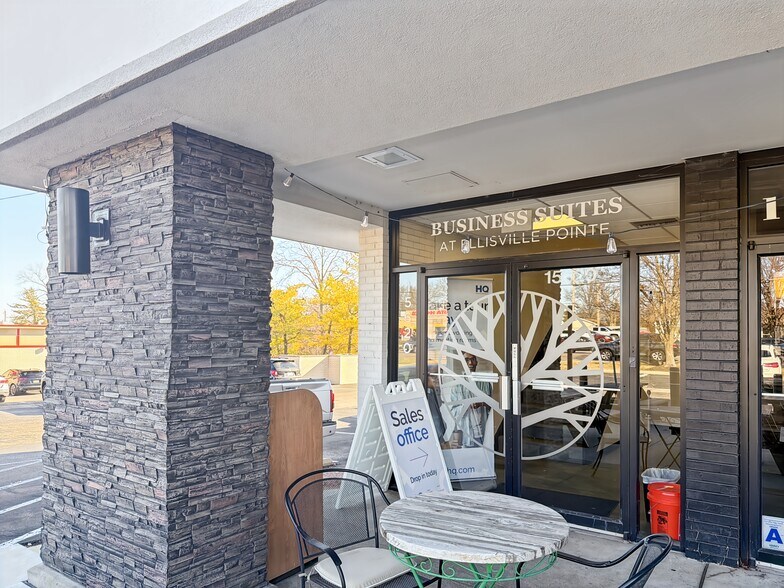 More Photos Of 15620-15648 Manchester Rd, Ellisville Coworking Space