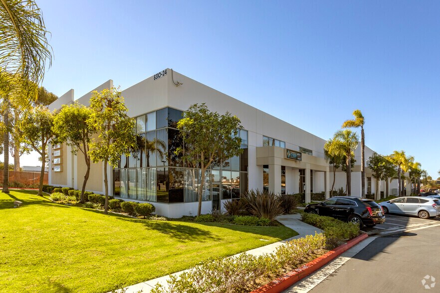 More Photos Of 8310-8324 Miramar Mall, San Diego Warehouse For Lease