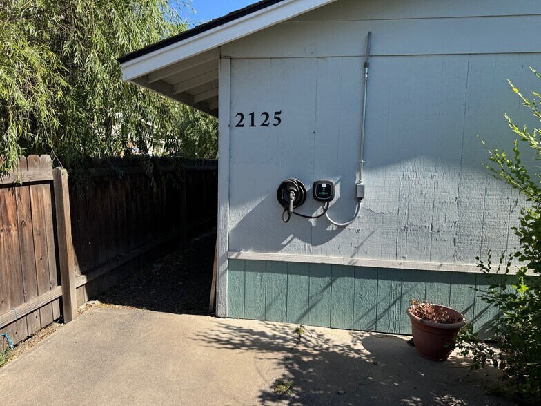 More Photos Of 2125 SW Xero Ln, Redmond Apartments For Sale