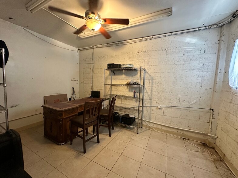 More Photos Of 1929 Hollywood Blvd, Hollywood Storefront For Lease