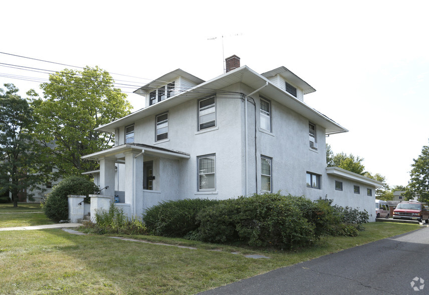 Primary Photo Of 286 E Main St, Somerville Medical For Lease