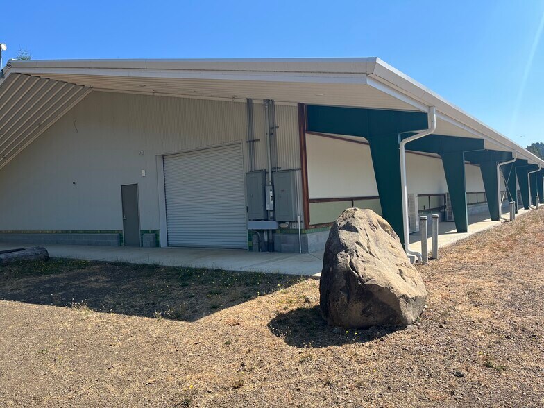 Primary Photo Of 545 Shelter Cove Rd, Whitethorn Industrial For Sale
