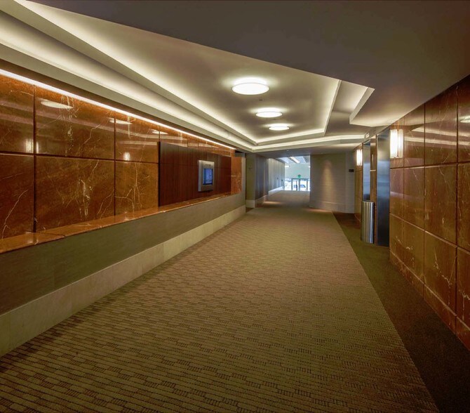 More Photos Of 3155 W Big Beaver Rd, Troy Unknown For Lease