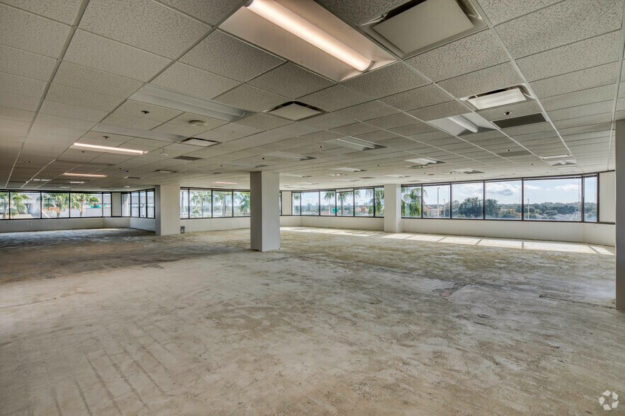 More Photos Of 4350 W Cypress St, Tampa Unknown For Lease
