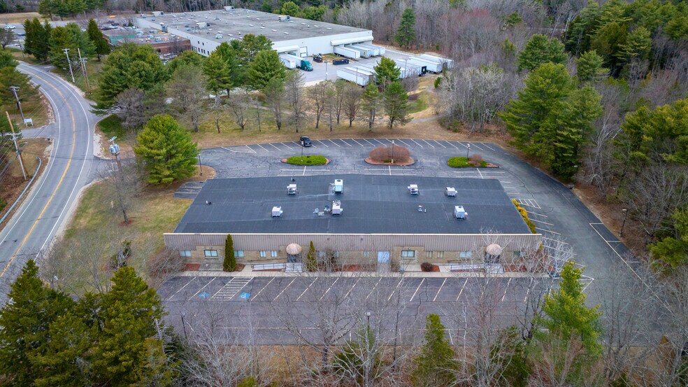 Primary Photo Of 4 Industrial Pky, Brunswick Manufacturing For Lease