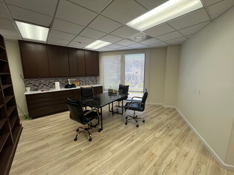 More Photos Of 353 E Park Ave, El Cajon Medical For Lease