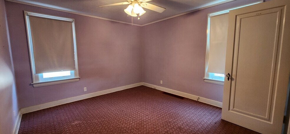 More Photos Of 125 Rockdale Rd, Follansbee Flex For Sale
