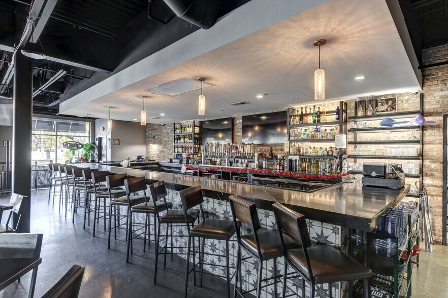 More Photos Of 18409 S Halsted St, Glenwood Storefront For Sale