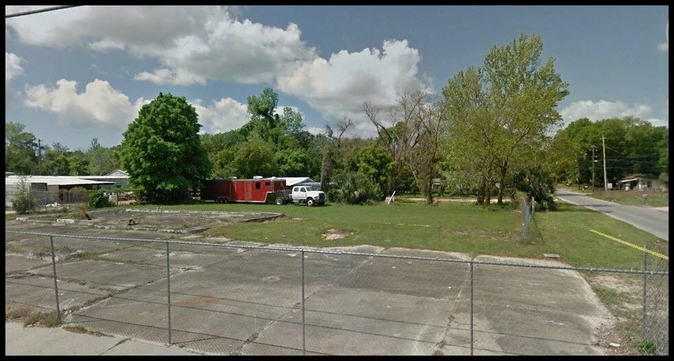 More Photos Of 1821 N Pace Blvd, Pensacola Land For Sale