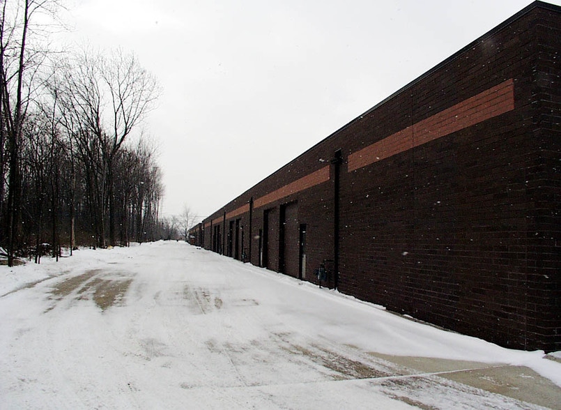 More Photos Of 8800-8816 Tyler Blvd, Mentor Office For Lease