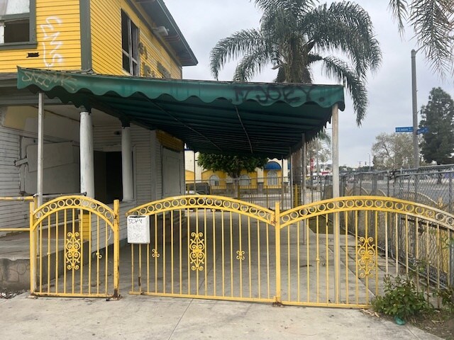 More Photos Of 604 E Mission Blvd, Pomona Fast Food For Sale