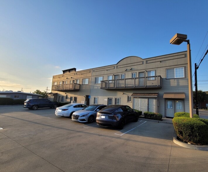 More Photos Of 210 E Clark Ave, Santa Maria Office For Lease